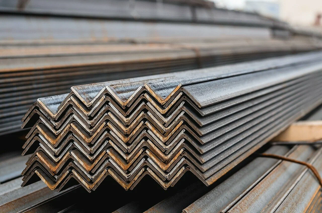 Borular, Profiller, Demirler, Saclar, Ferforjeler, Hırdavat Malzemeleri, Çatı Kapama, Teras Kapama, Asma Tavan, Yangın Merdiveni, Sandviç Panel, Çevre Korkuluğu, Konteyner, Çelik Konstrüksiyon, Siyah Boru, Galvanizli Boru, Sanayi Borusu, Kutu Profil, Lama Demir, Köşebent, Galvaniz Sac, Trapez Sac, DKP Sac, HRP Sac, Montaj Malzemeleri, Bağlantı Elemanları, Yapı Malzemeleri, İnşaat Malzemeleri, Metal Ürünler, Dayanıklı Yapı Elemanları, Güvenli Yapı Sistemleri