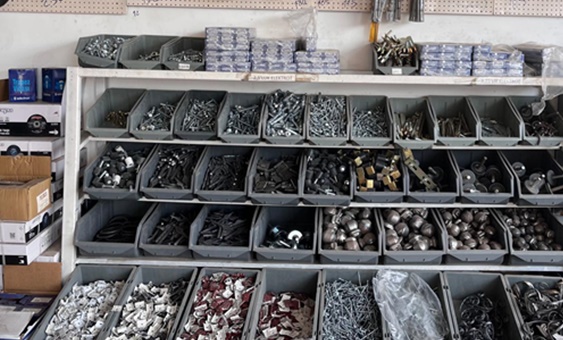 Borular, Profiller, Demirler, Saclar, Ferforjeler, Hırdavat Malzemeleri, Çatı Kapama, Teras Kapama, Asma Tavan, Yangın Merdiveni, Sandviç Panel, Çevre Korkuluğu, Konteyner, Çelik Konstrüksiyon, Siyah Boru, Galvanizli Boru, Sanayi Borusu, Kutu Profil, Lama Demir, Köşebent, Galvaniz Sac, Trapez Sac, DKP Sac, HRP Sac, Montaj Malzemeleri, Bağlantı Elemanları, Yapı Malzemeleri, İnşaat Malzemeleri, Metal Ürünler, Dayanıklı Yapı Elemanları, Güvenli Yapı Sistemleri